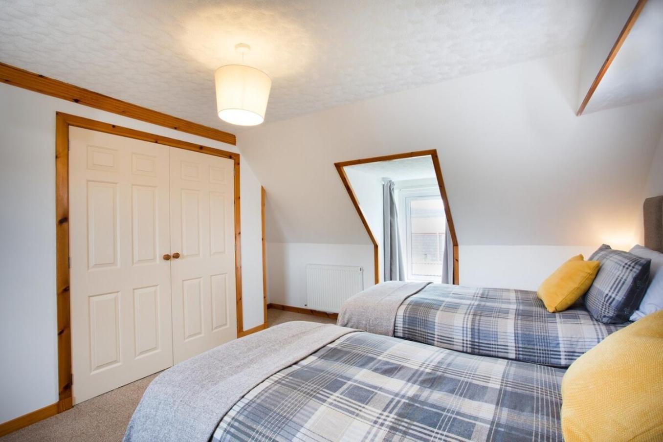 Mike'S 3-Bedroom Countryside Cottage Alness Εξωτερικό φωτογραφία