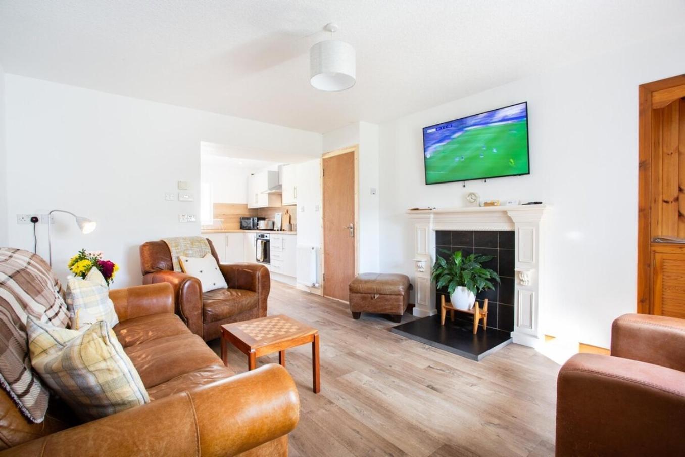 Mike'S 3-Bedroom Countryside Cottage Alness Εξωτερικό φωτογραφία